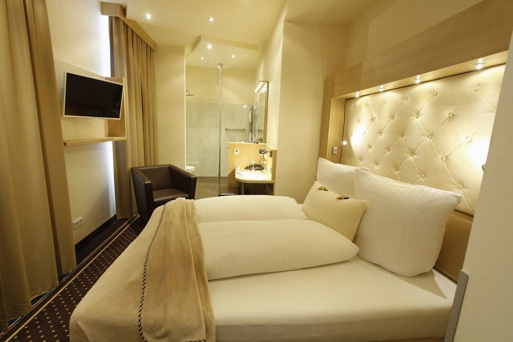 Hotel Villa Will Altwarmbuchen Екстер'єр фото